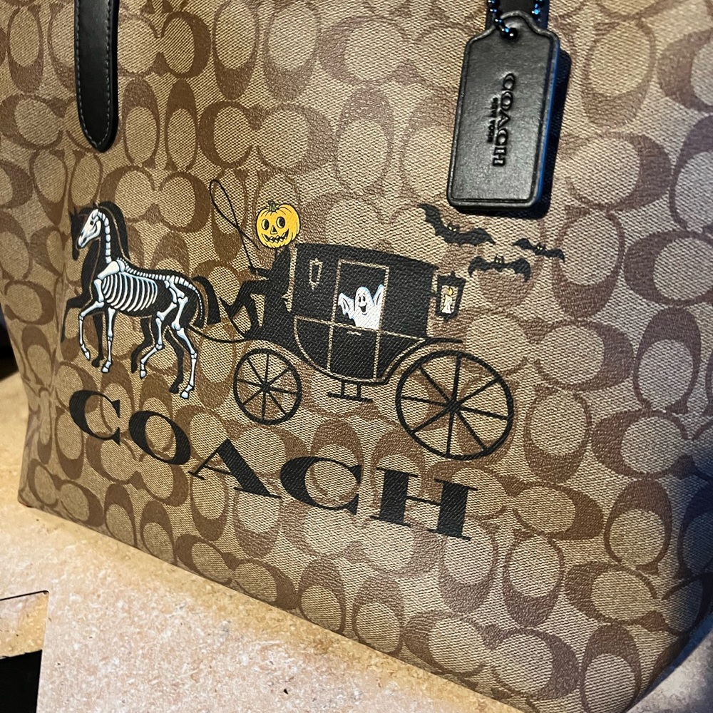 Coach City Tote In Signature Canvas With Halloween Horse And Carriage